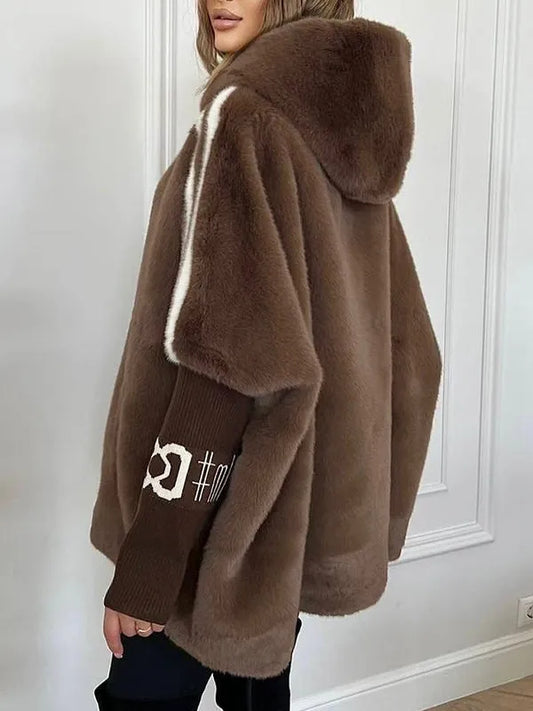 Camila | Chaqueta de pelo con capucha
