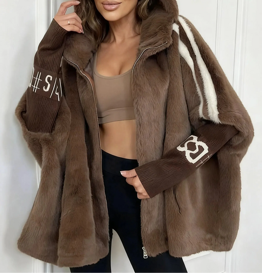 Camila | Chaqueta de pelo con capucha